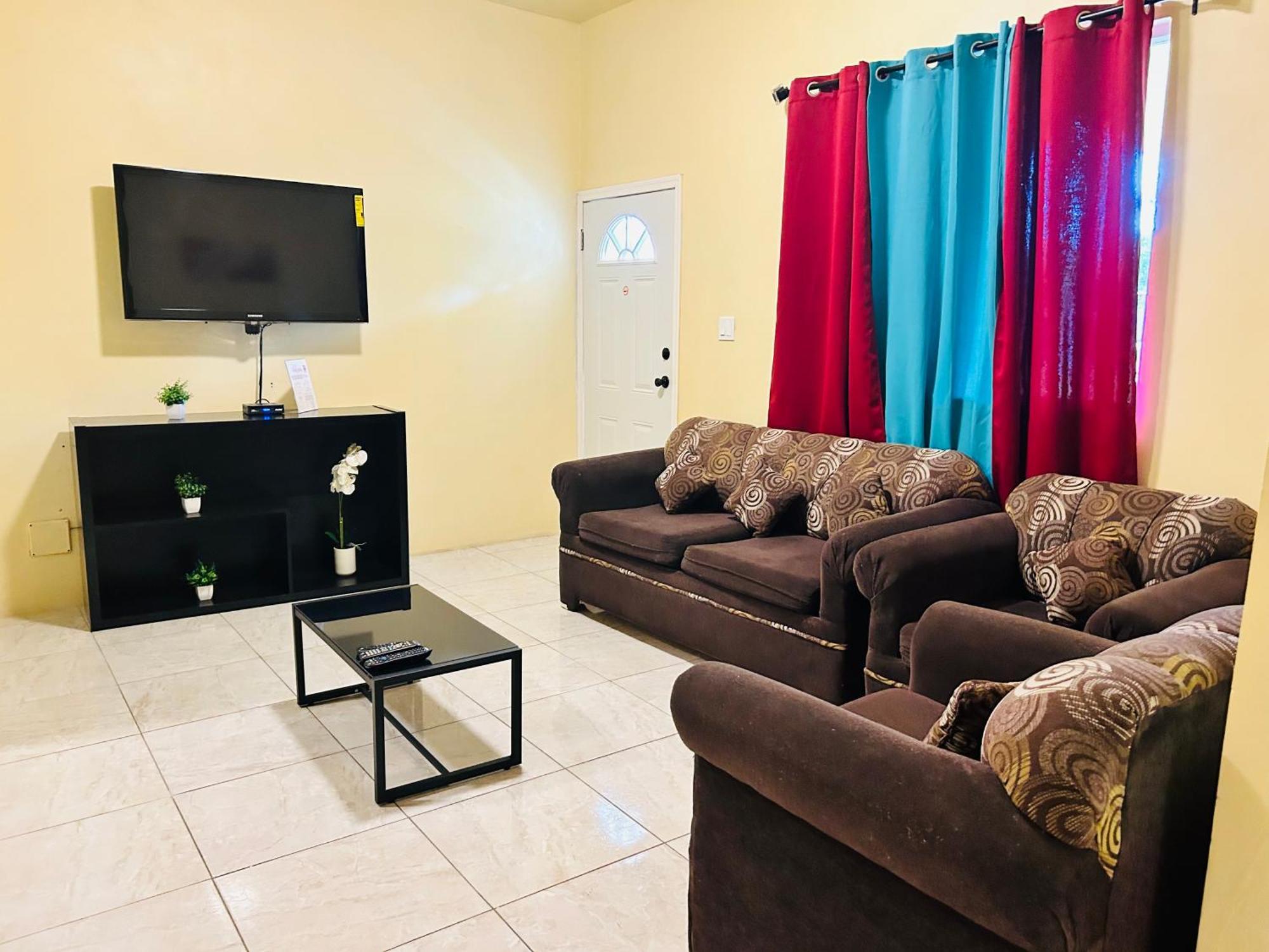 The Rest Stop- Gated Community-24 Hrs Security Montego Bay Exterior foto